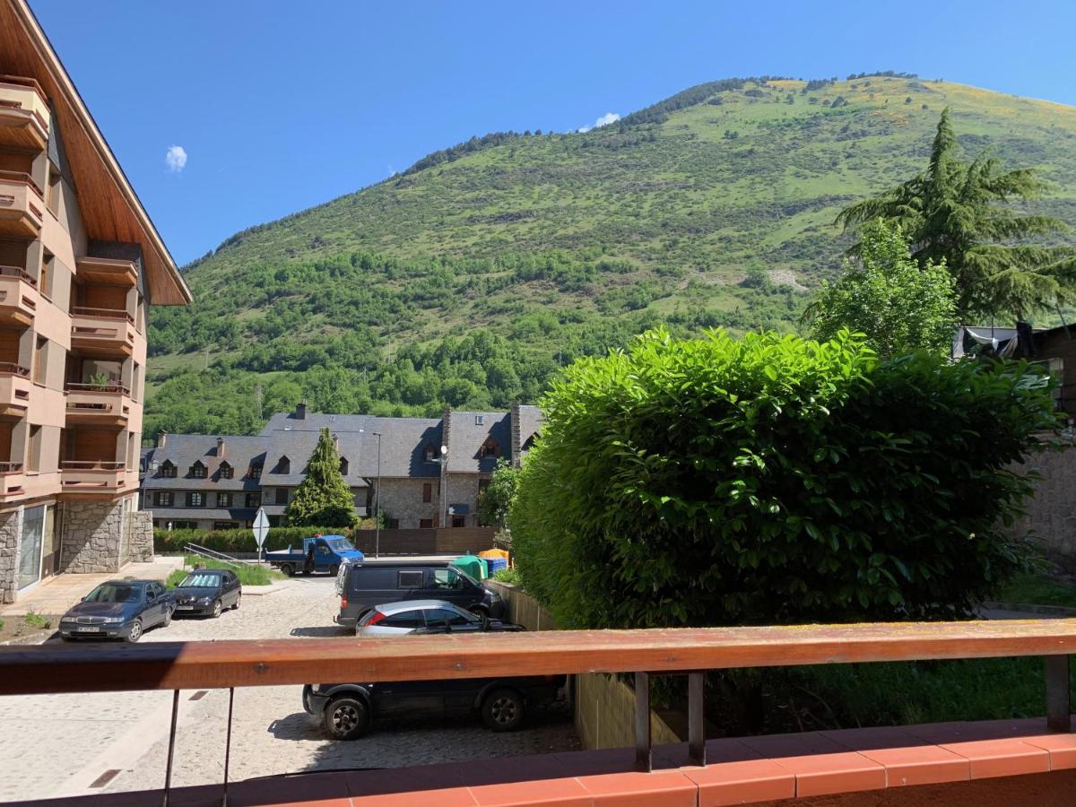 Apartament Reformat I Acollidor A Vielha, Ben Ubicat 贝特伦 外观 照片